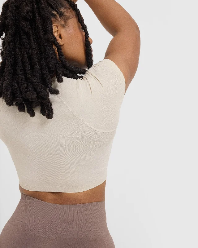 Go To Seamless Fitted Crop Top | Sand