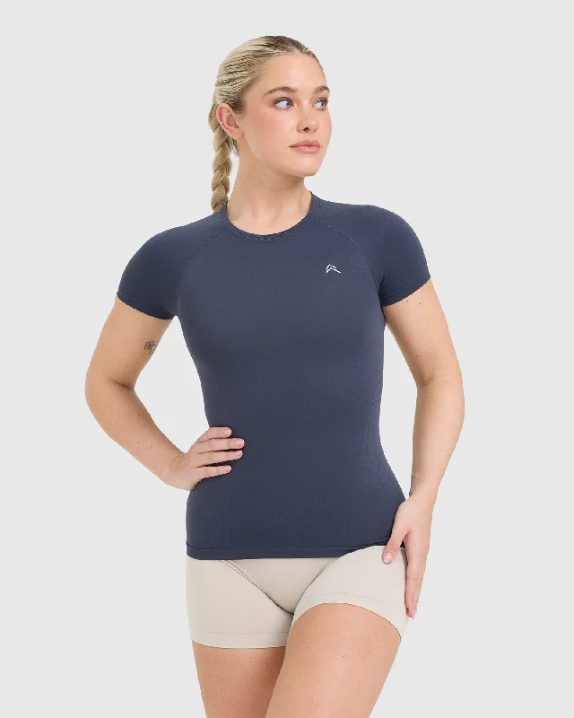 Go To Seamless Fitted Top | True Blue